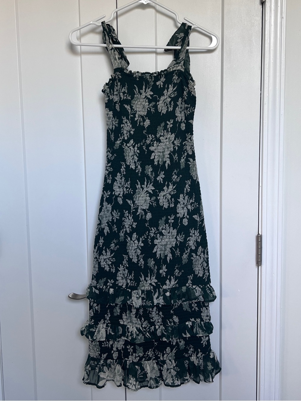 Abercrombie & Fitch Dark Green Floral Ruffle Midi Dress